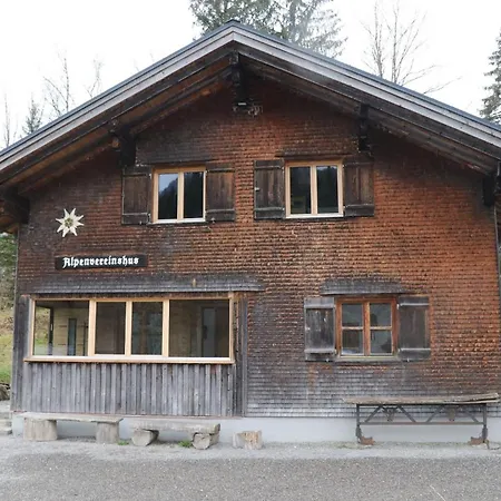 Alpenvereinshaus *